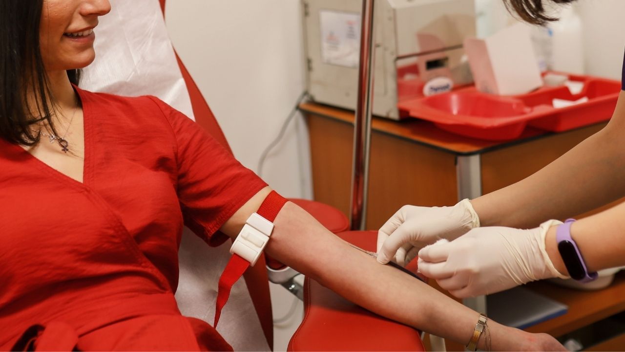 નોંધ : અહીં આપવામાં આવેલી માહિતી ફક્ત આપની જાણકારી માટે છે. કોઇ પણ ઈલાજ માટે નિષ્ણાંતોની સલાહ લેવી જરૂરી છે.