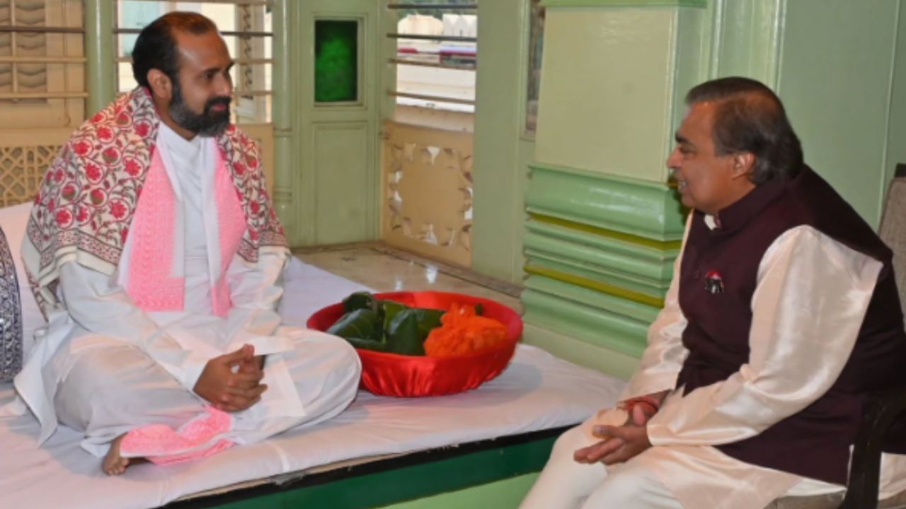 આ નવા તૈયાર થનારા સુવિધા સદનમાં 100 થી વધુ રૂમ હશે, જે વૃદ્ધ વૈષ્ણવો અને આગંતુક ભક્તોને સુરક્ષિત, આરામદાયક અને ગરિમાપૂર્ણ નિવાસની સુવિધા પૂરી પાડશે. આમાં 24 કલાક કાર્યરત મેડિકલ યુનિટ, નર્સિંગ અને ફિઝિયોથેરાપી સેવાઓ, સત્સંગ અને પ્રવચન હોલ, તેમજ પુષ્ટિમાર્ગીય થાળ-પ્રસાદ પ્રથા પર આધારિત પરંપરાગત ભોજનાલયનો સમાવેશ થશે.