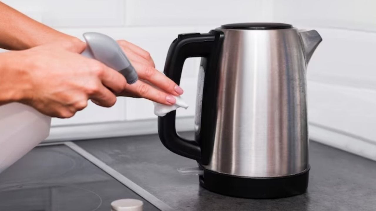 electric kettle 1