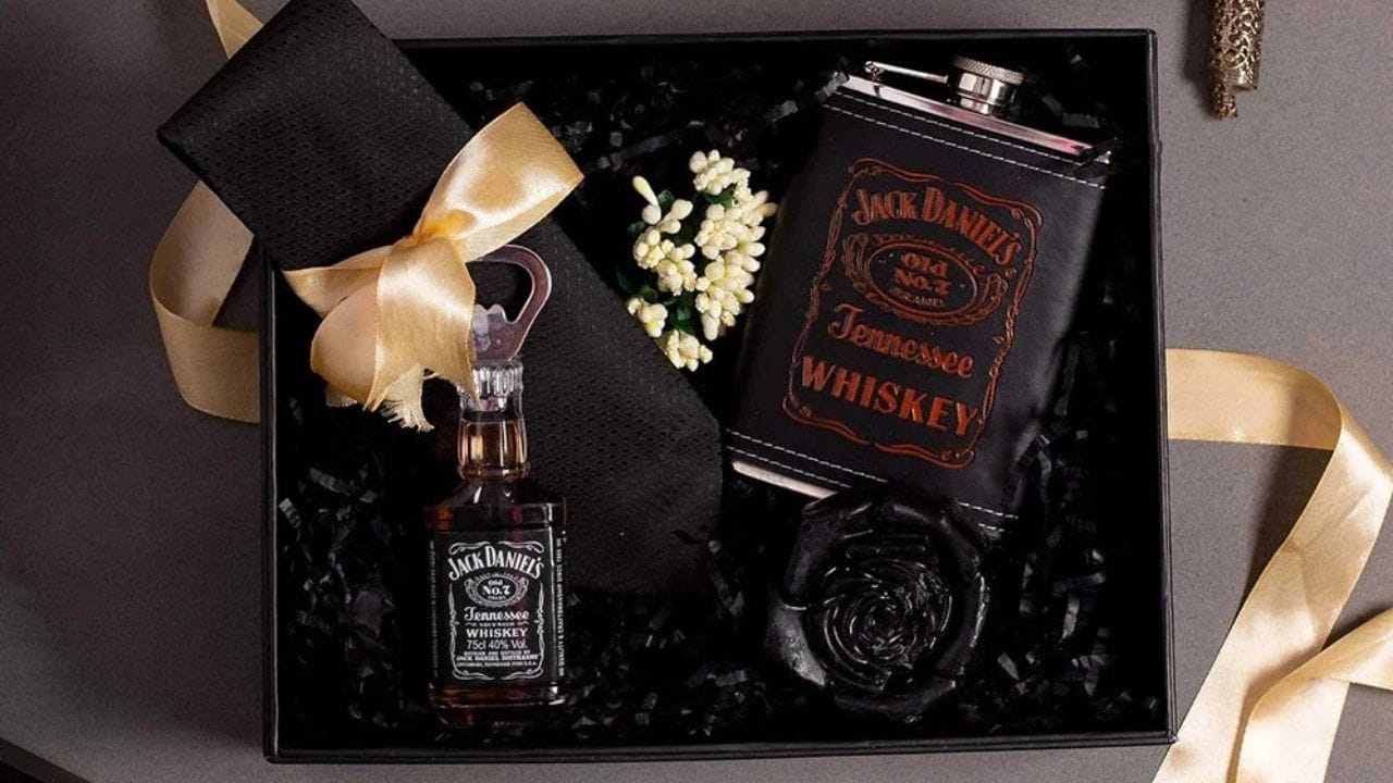 gifts to bride and groom 2