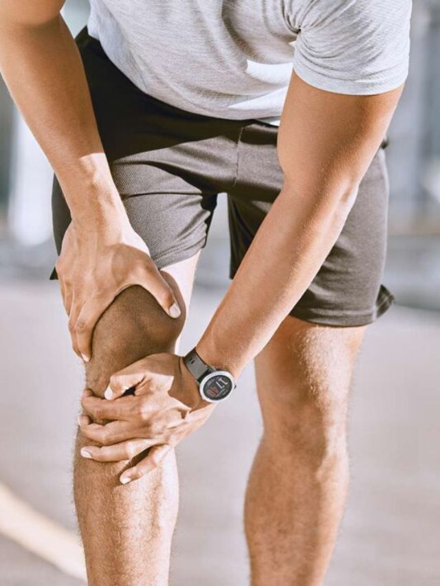 ઉઠતા-બેઠતા ઘૂંટણમાંથી કટ કટનો અવાજ કેમ આવે છે? જાણો કારણ