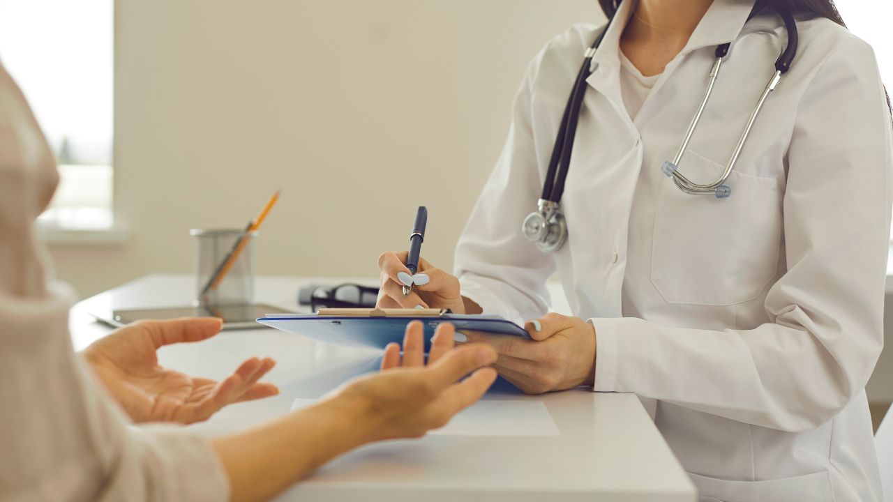 vaginal discharge (5)