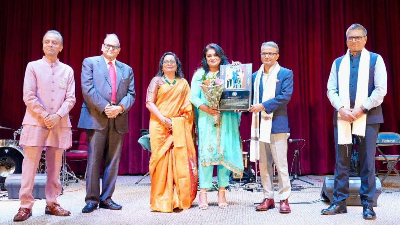 કોન્સ્યુલ જનરલ પ્રધાની દ્વારા આ સમયે ભારતીય ડાયસ્પોરા માટે ઉદ્ભવતા નવી રીતોથી સેવા માટે માર્ગદર્શિકા આપવામાં આવી છે, ખાસ કરીને એડિસન, NJ, કોલંબસ, OH અને બોસ્ટન, MAમાં નવા સમુદાય કેન્દ્રોની સ્થાપના કરવામાં આવશે. આ નવિનીકરણથી ભારતીય સમુદાયને વધુ સરળતા અને માર્ગદર્શન મળશે.