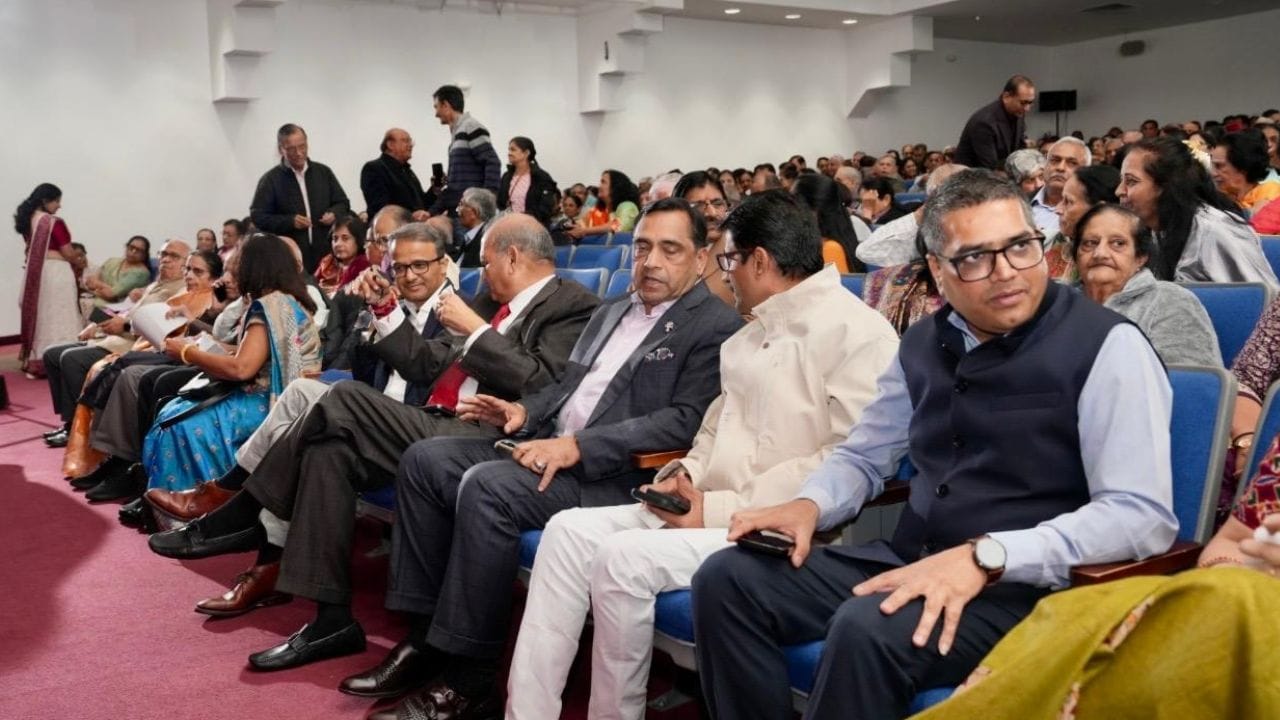 કેટલાક લોકોના પ્રદાનનો પણ આ પ્રસંગમાં ઉલ્લેખ કરવામાં આવ્યો, જેમણે સમુદાય માટે ઉલ્લેખનીય સેવા આપી છે. આ શ્રેષ્ઠ સેવા માટે પ્રતિષ્ઠિત વ્યક્તિઓનું સન્માન કરવું જે પ્રેરણા આપે છે.