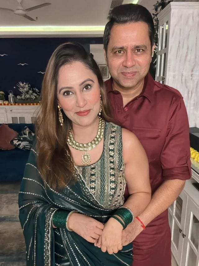 આવો છે કોમેન્ટેટર આકાશ ચોપરાનો પરિવાર