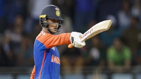 7 ચોગ્ગા-છગ્ગા અને 3 વિકેટ, અભિષેકે એકલા હાથે આ ટીમને હરાવી