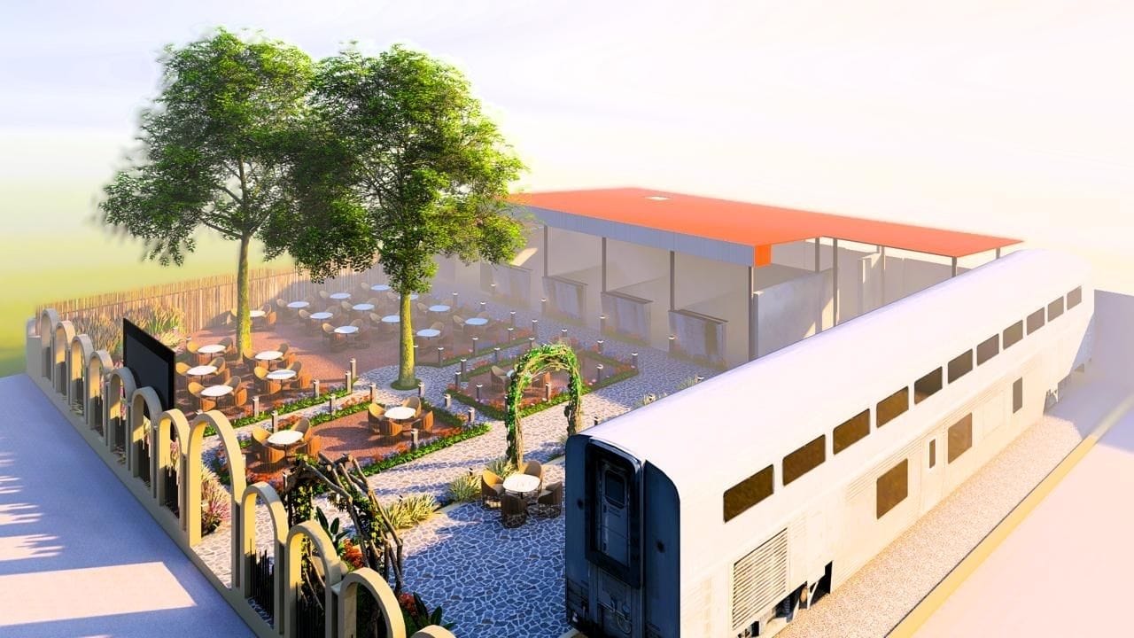 ઉલ્લેખનીય છે કે પશ્ચિમ રેલવેમાં અગાઉ બાંદ્રા ટર્મિનસ, અંધેરી, બોરીવલી, રતલામ અને રાજકોટ જેવા સ્ટેશનો પર રેલ કોચ રેસ્ટોરન્ટ સફળતાપૂર્વક કાર્યરત છે. હવે અમદાવાદમાં પણ આ સુવિધા શરૂ થવાથી શહેરના નાગરિકોને એક નવી અને યાદગાર ડાઇનિંગ અનુભવ મળશે.