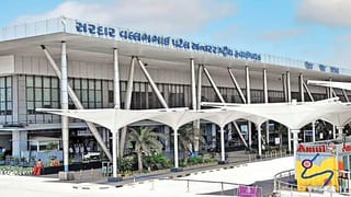 Breaking News : અમદાવાદ એરપોર્ટ પર મુસાફરોનો હલ્લાબોલ, દિલ્લીની ફલાઈટ મોડી પડતા મુસાફરોએ ઈન્ડિગોના કર્મચારીઓ સાથે કરી ઉગ્ર બોલાચાલી, જુઓ Video