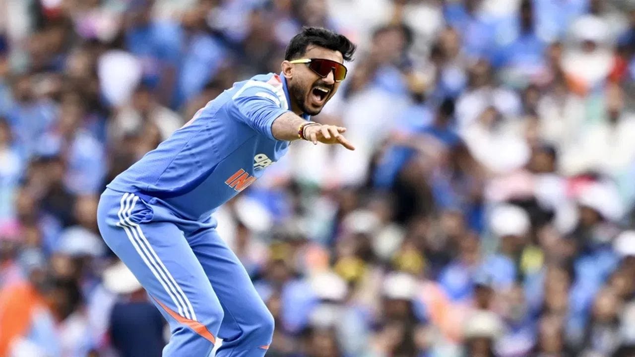 BCCI એ એક પ્રેસ રિલીઝ જારી કરીને અક્ષર પટેલ વિશે એક મોટી અપડેટ આપી છે, સાથે જ તેના રિપ્લેસમેન્ટની જાહેરાત પણ કરી છે. ટીમ ઈન્ડિયા હાલમાં શ્રેણીમાં 2-1થી આગળ છે.