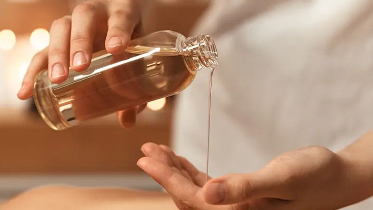 Ayurvedic oil for body