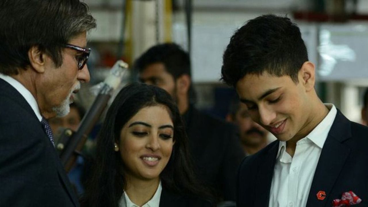 બંન્ને ફિલ્મ ઈક્કીસમાં જોવા મળશે. આ દિવંગત અભિનેતા ધર્મેન્દ્રની છેલ્લી ફિલ્મ હશે.