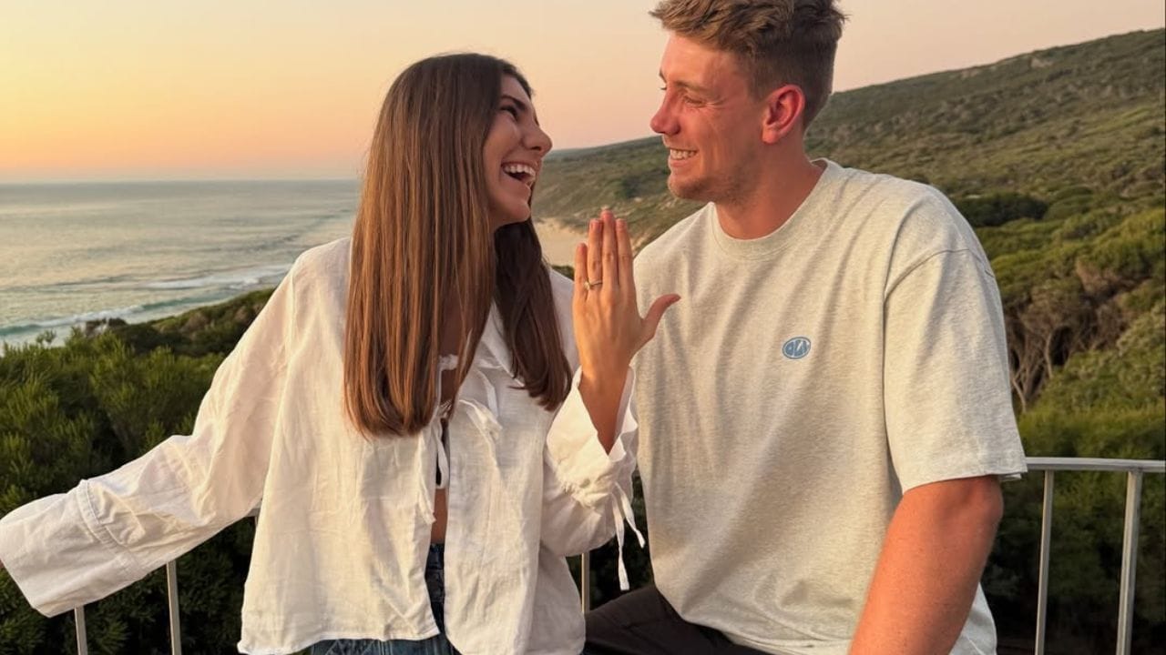 જમણા હાથનો બેટિંગ ઓલરાઉન્ડર જે જમણા હાથે ફાસ્ટ-મીડિયમ બોલિંગ કરે છે, ગ્રીન સ્થાનિક ક્રિકેટમાં પશ્ચિમ ઓસ્ટ્રેલિયા તરફથી રમે છે.