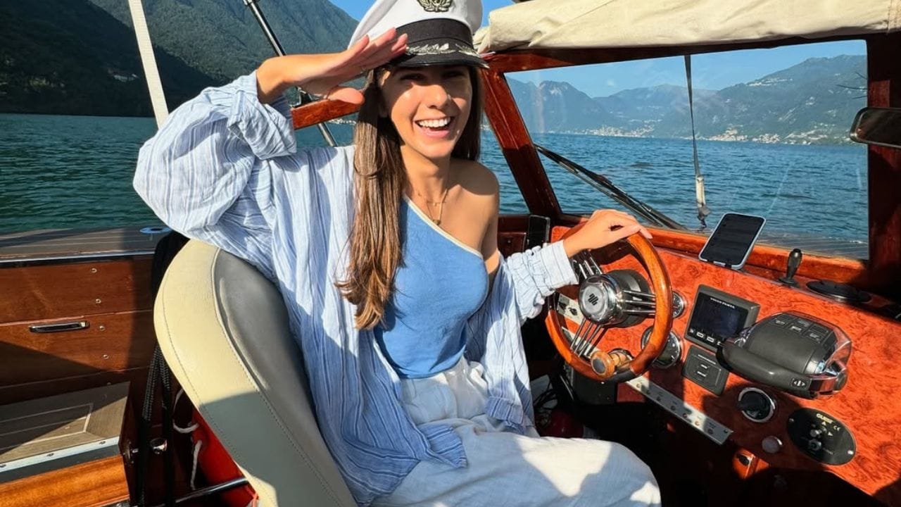 કેમેરોન ગ્રીન10 વર્ષની ઉંમરે 2009-10 સીઝનમાં અંડર 13s લીગમાં રમવાનું શરૂ કર્યું હતું, તેમણે 16 વર્ષની ઉંમરે WACA ફર્સ્ટ ગ્રેડમાં ડેબ્યૂ કર્યું હતું.