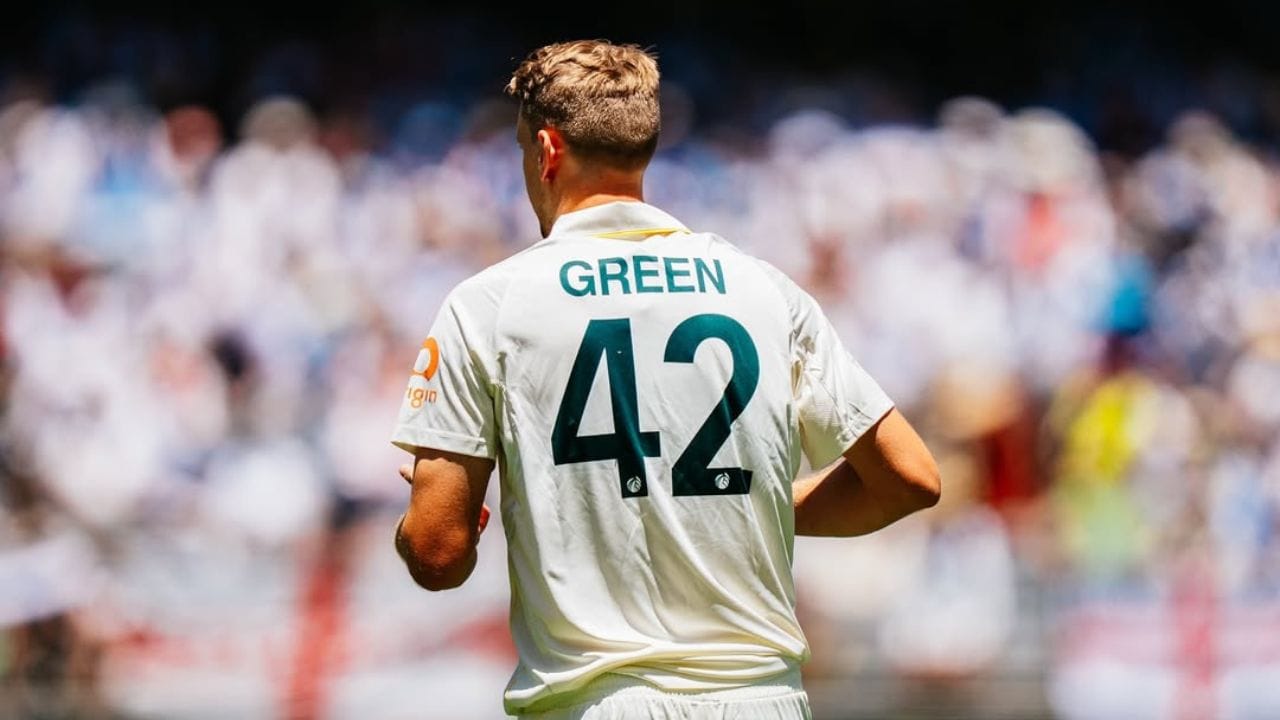 ગ્રીને 2016/17 શેફિલ્ડ શીલ્ડ સીઝન પહેલા વેસ્ટર્ન ઓસ્ટ્રેલિયન ક્રિકેટ એસોસિએશન (WACA) સાથે એક કરાર મેળવ્યો હતો,