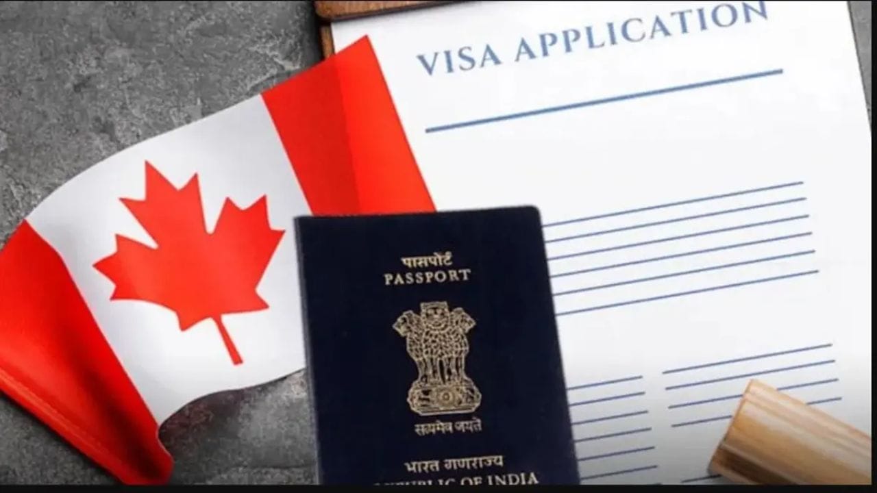 કેનેડા સ્ટાર્ટ-અપ વિઝા : આ વિઝા એવા વિદેશી ઉદ્યોગસાહસિકો માટે ઉપલબ્ધ છે જેઓ કેનેડામાં નવો વ્યવસાય શરૂ કરવા માંગે છે. ₹215,000 થી ₹275,000 સુધીનું રોકાણ જરૂરી છે. જો કોઈ વ્યક્તિ પાંચમાંથી ત્રણ વર્ષ માટે કેનેડામાં કાયમી ધોરણે રહે છે, તો તેઓ નાગરિકતા માટે અરજી કરી શકે છે.
