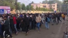 IND vs SA મેચ પહેલા મોટી દુર્ઘટના ટળી, ટિકિટ માટે ભીડ જામી