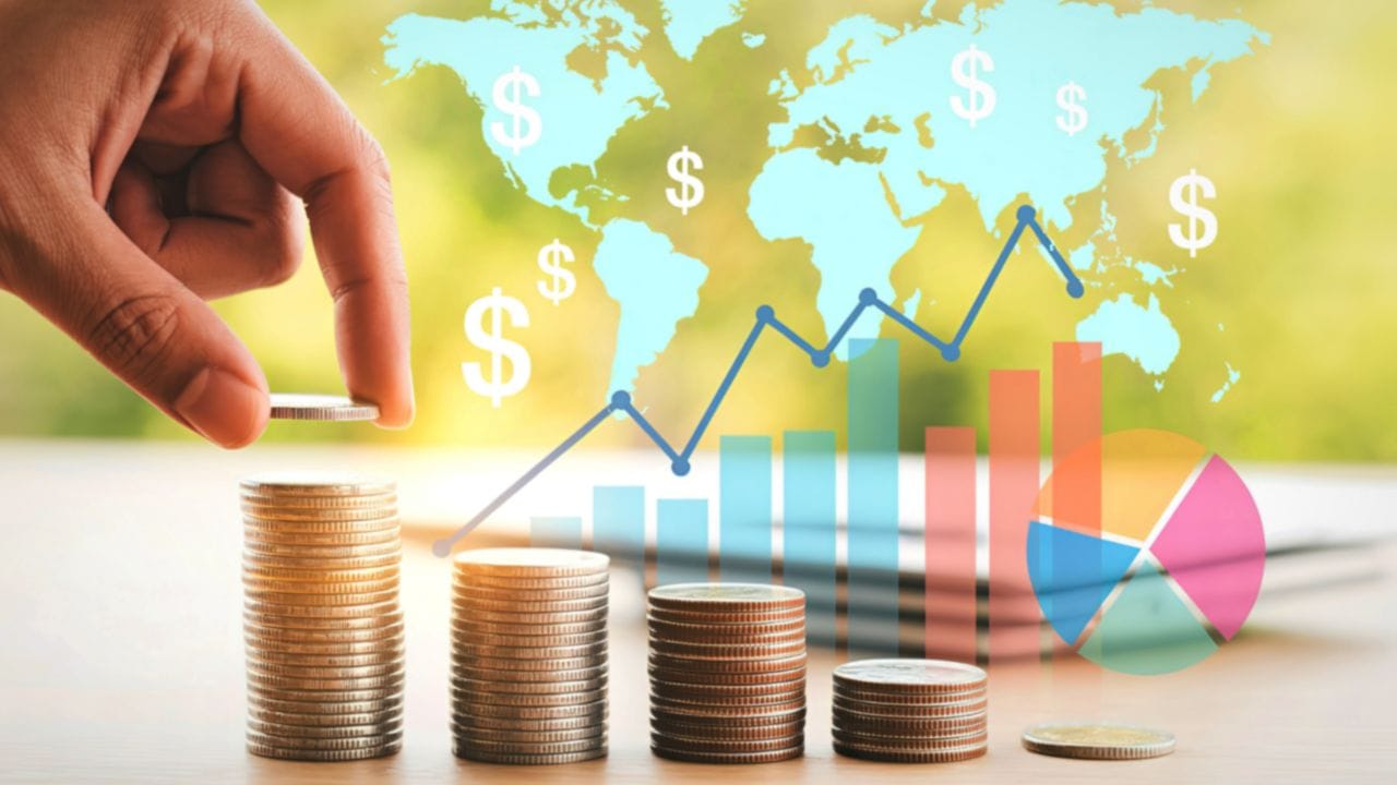 વિદેશી રોકાણકારોની ભારે વેચવાલીથી બજારમાં અસ્થિરતા અને ભયનો માહોલ સર્જાયો છે, પરંતુ તેમના ટોચના હોલ્ડિંગ્સ સ્પષ્ટ કરે છે કે તેમને હજુ પણ ભારતની મજબૂત કંપનીઓ પર વિશ્વાસ છે. સામાન્ય રોકાણકારો માટે આ સમય એ સમજવાનો છે કે મંદી અને વેચવાલી દરમિયાન પણ મોટા ખેલાડીઓ કયા શેરોમાં વિશ્વાસ જાળવી રાખી રહ્યા છે.