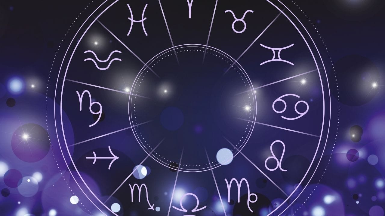 મીન રાશિનો સ્વામી ગ્રહ ગુરુ હાલ વક્રી ગતિમાં છે. આ કારણે સમય થોડો કઠિન બની શકે છે. બાળકો વિષે ચિંતા, માનસિક દબાણ અને અસુરક્ષાનો અનુભવ થઈ શકે છે. નવા પ્રોજેક્ટ અથવા રોકાણ ટાળવું સારું રહેશે. વધતા ખર્ચને કારણે નાણાકીય તંગી આવી શકે છે, તેથી બજેટનું કડક પ્લાનિંગ જરૂરી છે.