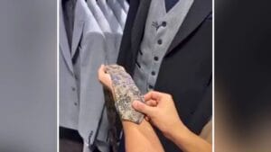 Viral Video: ઈન્ટરનેટ પર છવાયો ટાઈ બાંધવાની સરળ રીત