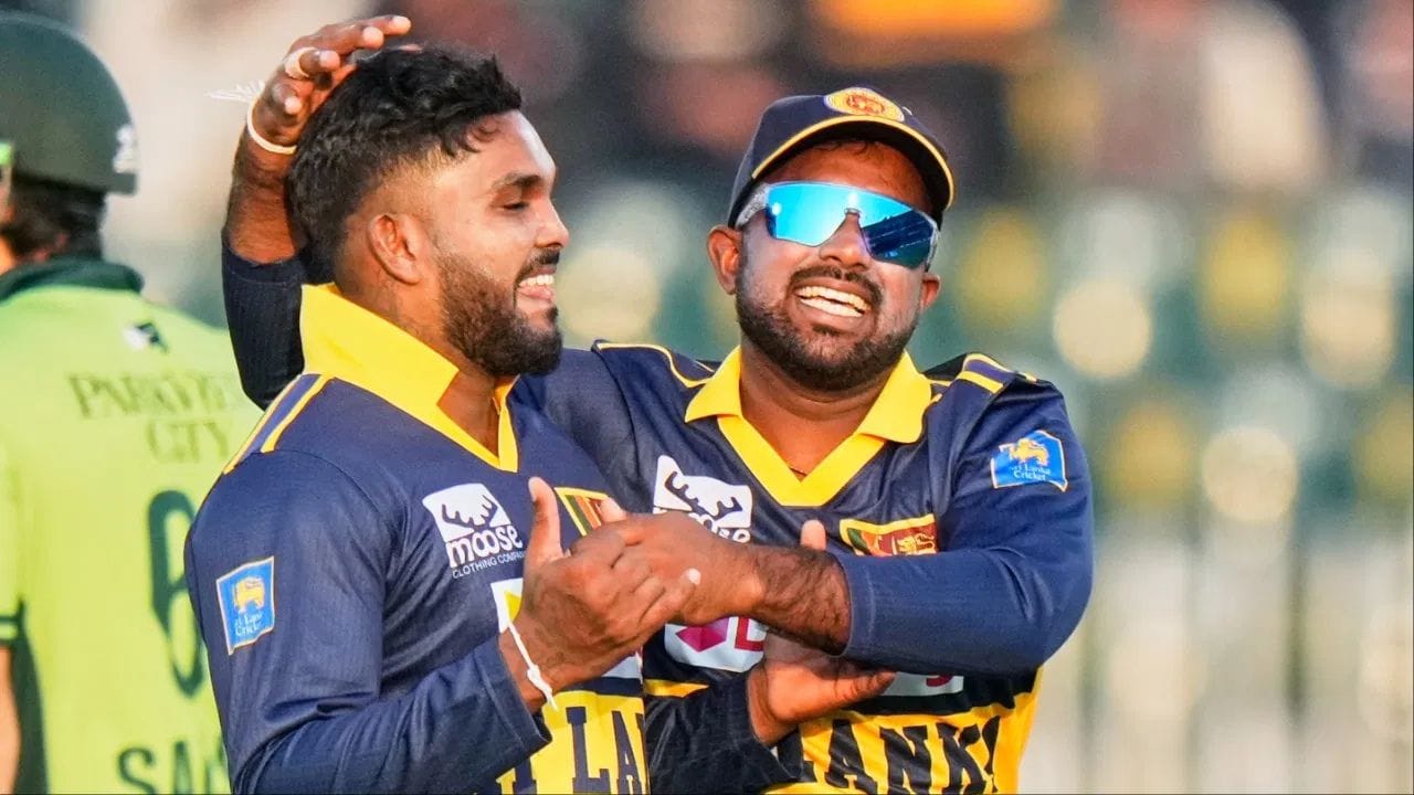 વાનિન્દુ હસરંગા – આ શ્રીલંકન લેગ-સ્પિનરને લખનૌ સુપર જાયન્ટ્સે 2 કરોડ રૂપિયાની બેઝ પ્રાઈસ પર ખરીદ્યો હતો. (PC: PTI)