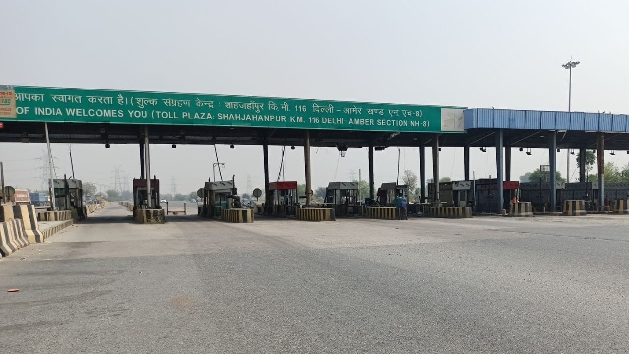 આ નવી ટોલ ટેકનોલોજીથી દેશને દર વર્ષે અંદાજે ₹1,500 કરોડનું ઇંધણ બચત થવાની શક્યતા છે. સાથે જ સરકારની આવકમાં આશરે ₹6,000 કરોડનો વધારો થવાની અપેક્ષા છે. ગડકરીએ જણાવ્યું હતું કે FASTag લાગુ થયા બાદ સરકારની આવકમાં પહેલેથી જ ₹5,000 કરોડનો વધારો થયો હતો, અને MLFF સિસ્ટમ આ આવકને વધુ વધારશે.