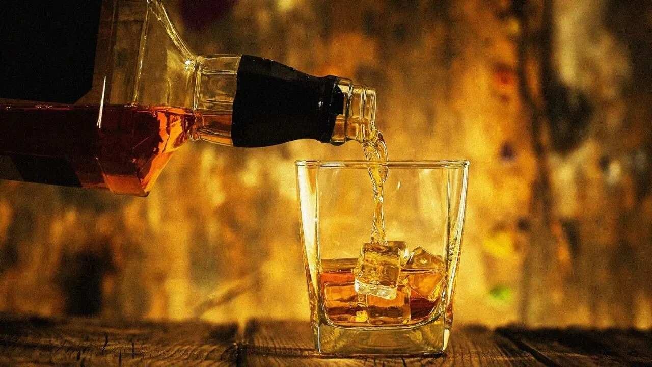 દારૂ સાથે ચખના તરીકે સૌથી વઘુ ખવાય છે, જેનો વ્યવસાય વર્ષે દહાડે 6 લાખ કરોડનો છે