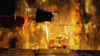 દારૂ સાથે ચખના તરીકે સૌથી વઘુ ખવાય છે, જેનો વ્યવસાય વર્ષે દહાડે 6 લાખ કરોડનો છે