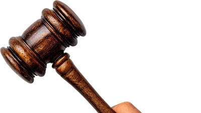 ડિજિટલ યુગમાં, મોબાઇલ ફોન ફક્ત ગેજેટ્સ નથી પરંતુ તેમની વ્યક્તિગત દુનિયાનો પ્રવેશદ્વાર છે, જેમાં ચેટ, ફોટા, લોકેશન, બેંકિંગ, ઓળખ બધું જ સામેલ છે. તેથી, કાયદો ડિજિટલ ગોપનીયતાના રક્ષણને ગંભીરતાથી લે છે.