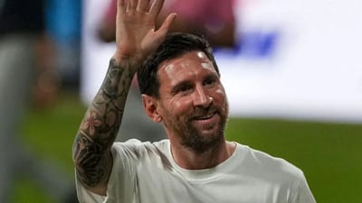 મેસ્સી સાથે હાથ મિલાવવાની કિંમત જાણી ચોંકી જશો, આટલા રૂપિયામાં તો 2 મર્સિડીઝ-ઓડી ખરીદી શકો