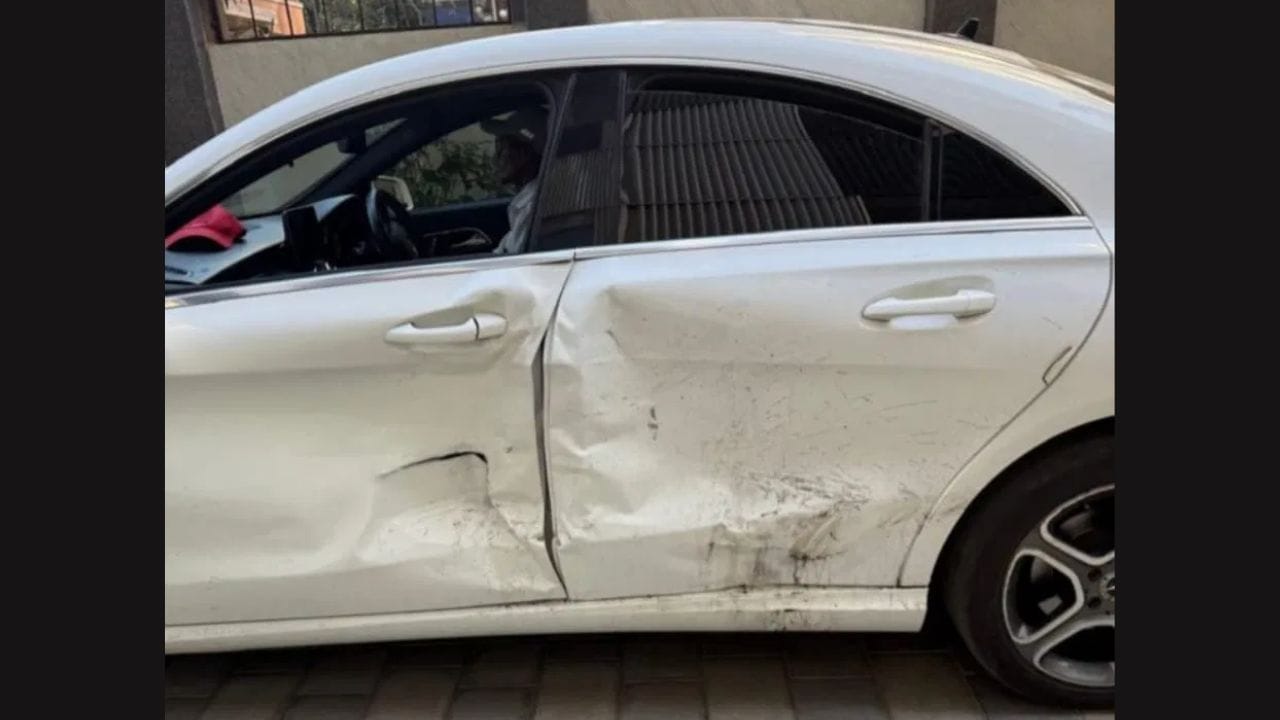 મુંબઈ પોલીસે નોરા ફતેહીના અકસ્માત અંગે માહિતી જાહેર કરી છે. પોલીસે તેમના નિવેદનમાં જણાવ્યું છે કે, "અભિનેત્રી નોરા ફતેહીનો મુંબઈમાં એક રોડ અકસ્માત થયો છે. એક નશામાં ધૂત વાહનચાલકે તેની કારને ટક્કર મારી હતી. જોકે, તેણીને સામાન્ય ઈજા થઈ હતી. તેણીને તાત્કાલિક નજીકની હોસ્પિટલમાં લઈ જવામાં આવી હતી, જ્યાં તેણીની હાલત સ્થિર હોવાનું જણાવાયું છે." નશામાં ધૂત વાહનચાલક વિરુદ્ધ કેસ દાખલ કરવામાં આવ્યો હતો અને તેને કસ્ટડીમાં લેવામાં આવ્યો હતો.