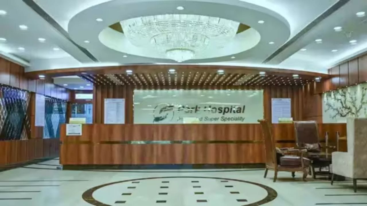 પાર્ક મેડી વર્લ્ડ ઉત્તર ભારતમાં પાર્ક હોસ્પિટલ બ્રાન્ડ હેઠળ હોસ્પિટલ ચેઇન ચલાવે છે. તેની પાસે 14 NABH-માન્યતા પ્રાપ્ત મલ્ટી-સુપર સ્પેશિયાલિટી હોસ્પિટલો છે. 