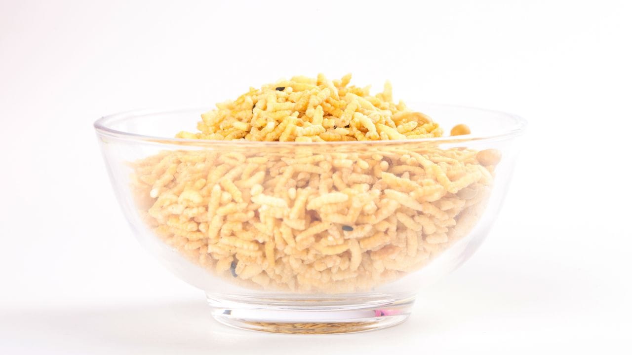 પાચન: (digestion) જો તમે પાચનની સમસ્યાથી પરેશાન થાઓ છો, તો પછી મમરાનું સેવન કરો. તેમાં સારી માત્રામાં ફાઇબર સામેલ છે જે પાચક શક્તિને મજબૂત બનાવવામાં મદદ કરી શકે છે.