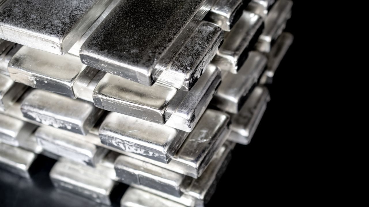 Record Silver Price Surge Gold Dips as Market Shifts (3)