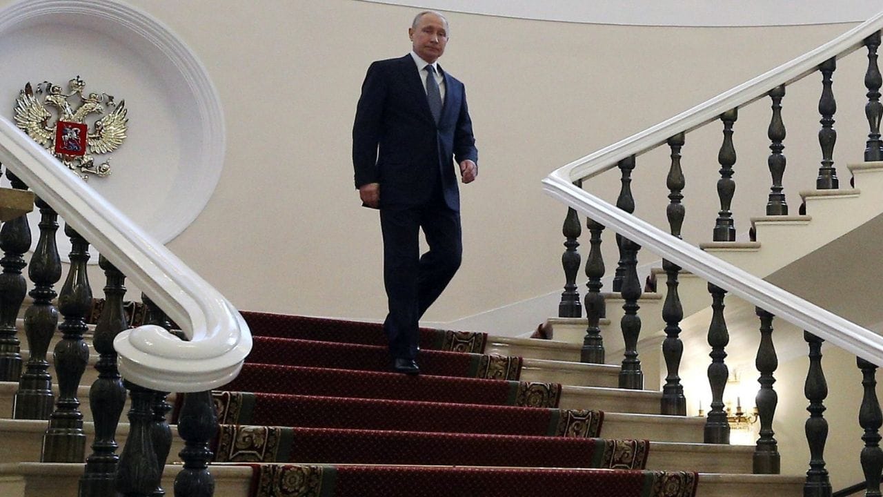 Russian president unique walk