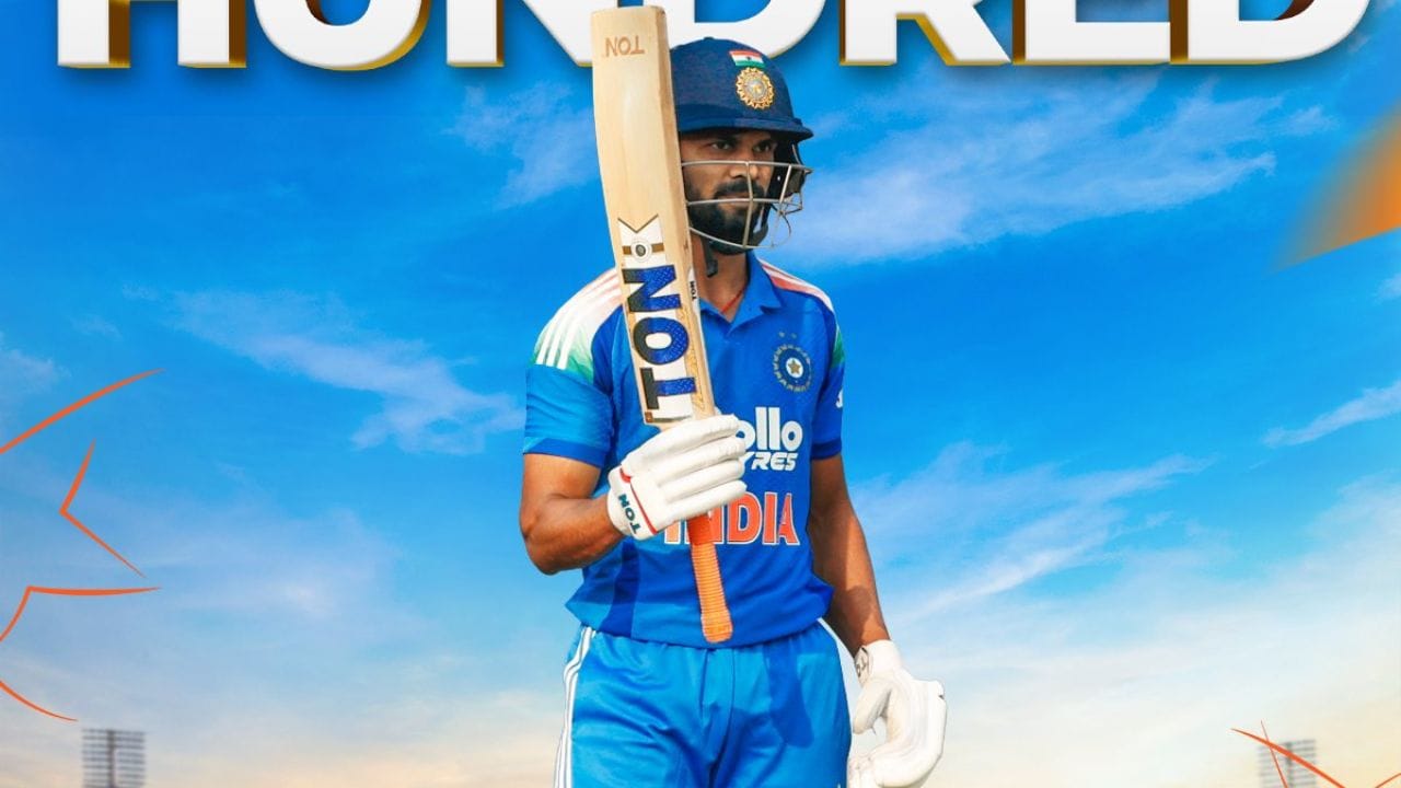 ગાયકવાડ પહેલા જ બોલ પર આઉટ થવાથી બચી ગયો, પરંતુ તે પછી તેણે કેટલાક ઉત્તમ શોટ રમ્યા, માત્ર 52 બોલમાં તેની અડધી સદી પૂર્ણ કરી. ત્યારબાદ આગામી 25 બોલમાં સદી પૂર્ણ કરી. ગાયકવાડે ફક્ત 77 બોલમાં તેની પહેલી વનડે સદી પૂર્ણ કરી.