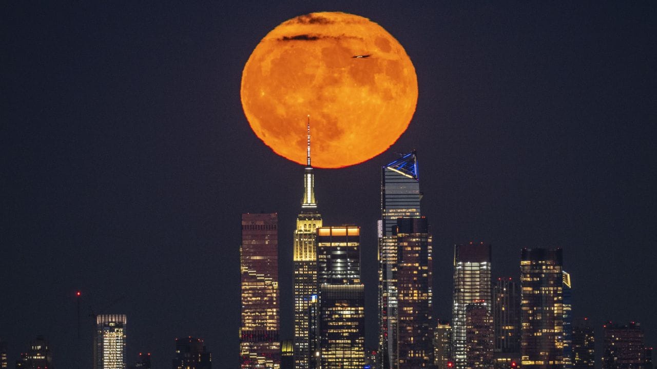 SUPERMOON 3