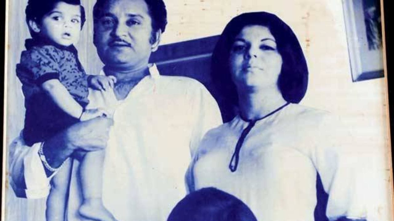 સાજિદ કામરાન ખાનનો જન્મ 23 નવેમ્બર 1970 રોજ થયો છે. તે એક ભારતીય ફિલ્મ દિગ્દર્શક, ટેલિવિઝન પ્રેઝેન્ટર અને હિન્દી ફિલ્મ ઈન્ડસ્ટ્રીમાં કામ કરતા અભિનેતા છે.