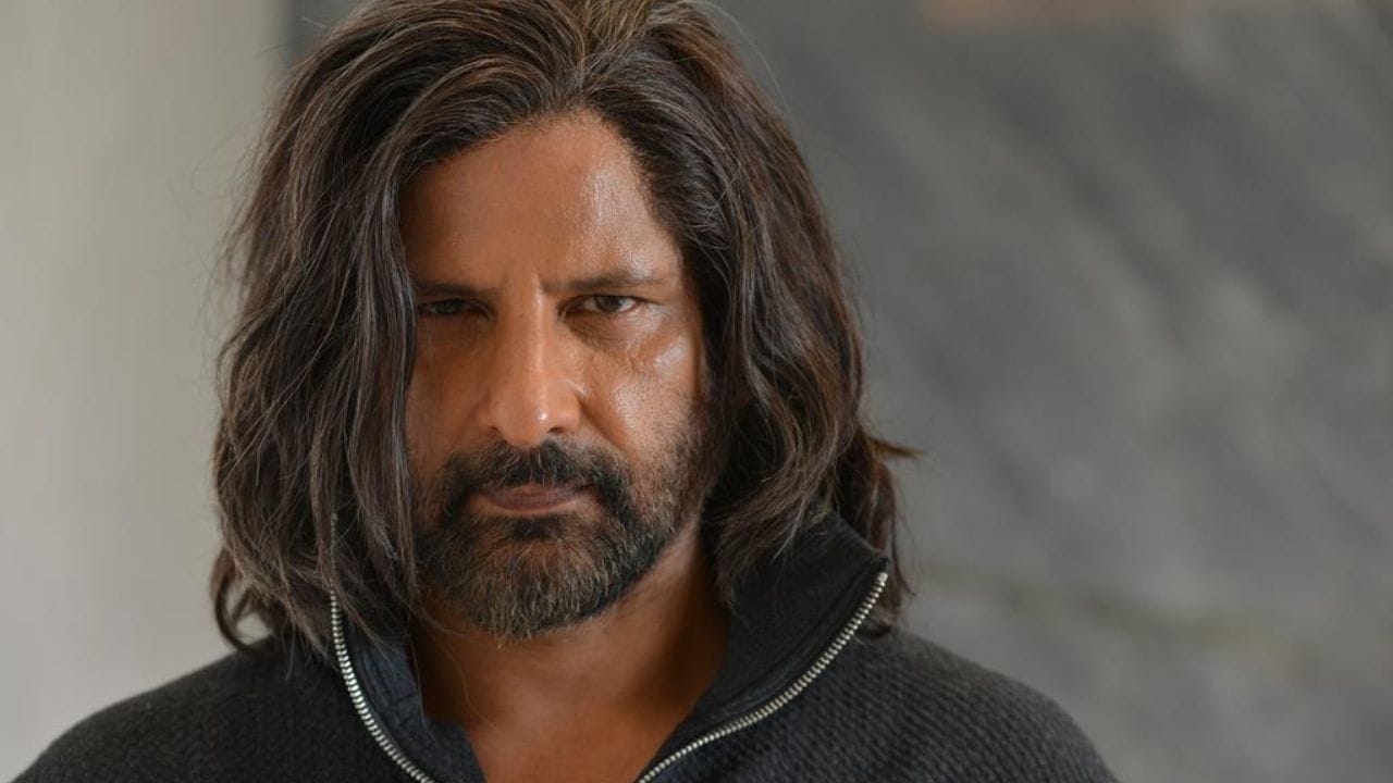 સારા અર્જુનનો જન્મ 18 જૂન 2005માં થયો છે. તે એક અભિનેત્રી છે જે મુખ્યત્વે તમિલ અને હિન્દી ફિલ્મો અને જાહેરાતોમાં કામ કરે છે. અભિનેતા રાજ અર્જુનની પુત્રી છે.