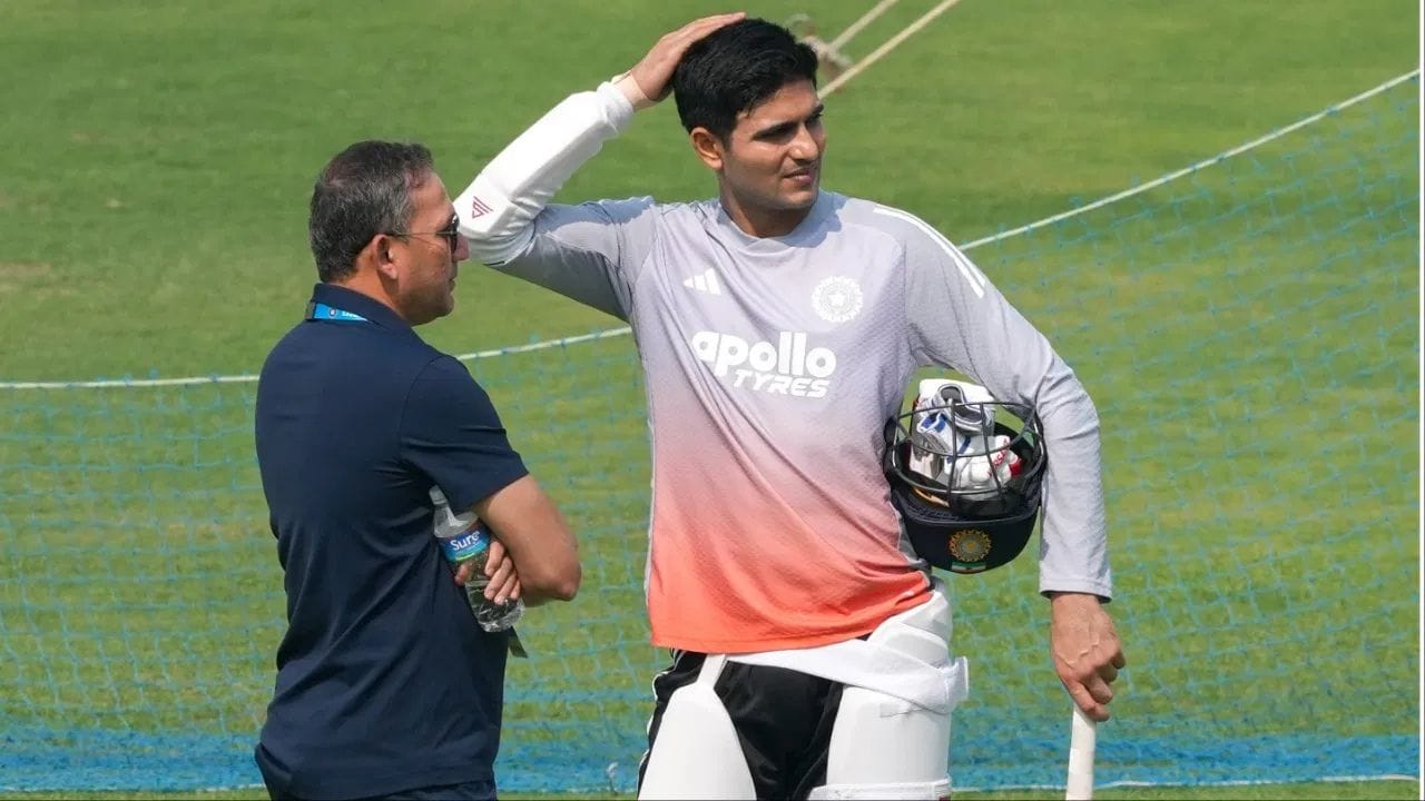 શુભમન ગિલની ફિટનેસના આધારે દક્ષિણ આફ્રિકા સામેની T20I શ્રેણી માટે પસંદગી કરવામાં આવી હતી. ત્યારબાદ તે ટીમમાં પાછા ફરવા માટે જરૂરી પ્રોટોકોલમાંથી પસાર થયો હતો.