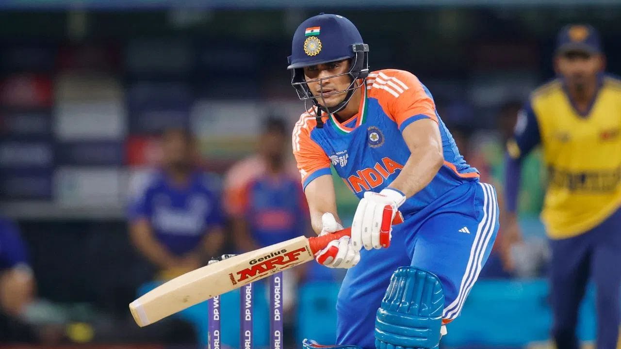 શુભમન ગિલ T20 મેચમાં સતત નિષ્ફળ રહ્યો છે, જેના કારણે સારા ફોર્મમાં રહેલા સંજુ સેમસનને બેન્ચ પર બેસવાની ફરજ પડી હતી.