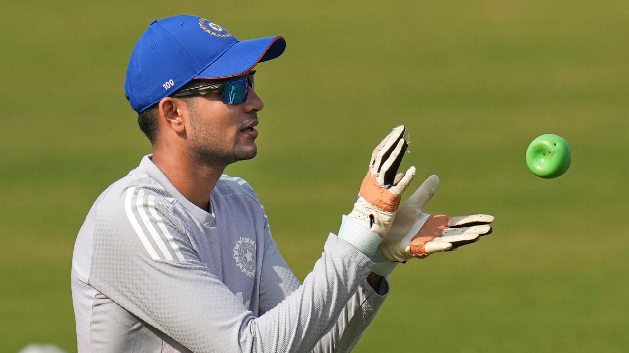 4-0થી લીડ સાથે ભારતીય મહિલા ટીમ આ સીરિઝ પહેલા જ જીતી ચૂકી છે. ત્યારે છેલ્લી મેચમાં જોવાનું રહેશે કે, સ્મૃતિ મંધાના શુભમન ગિલનો રેકોર્ડ તોડી શકે છે કે, નહી.