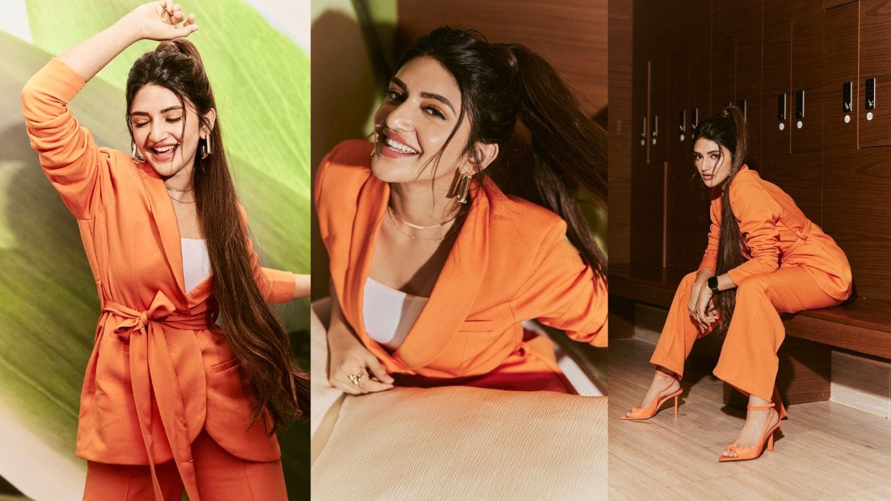 શ્રીલીલાનો જન્મ 14 જૂન 2001ના રોજ થયો છે. તે ભારતીય મૂળની અમેરિકન અભિનેત્રી છે જે મુખ્યત્વે તેલુગુ સિનેમામાં કામ કરે છે, અને અન્ય ભાષાઓમાં પણ કામ કરે છે.અલ્લુ અર્જુનની ફિલ્મ પુષ્પા 2થી ફેમસ થયેલી શ્રીલીલાના પરિવાર વિશે જાણીએ.