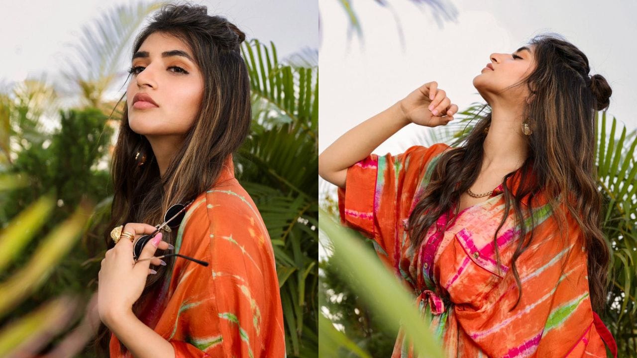 શ્રીલીલા સોશિયલ મીડિયા પર ખુબ જ એક્ટિવ રહે છે