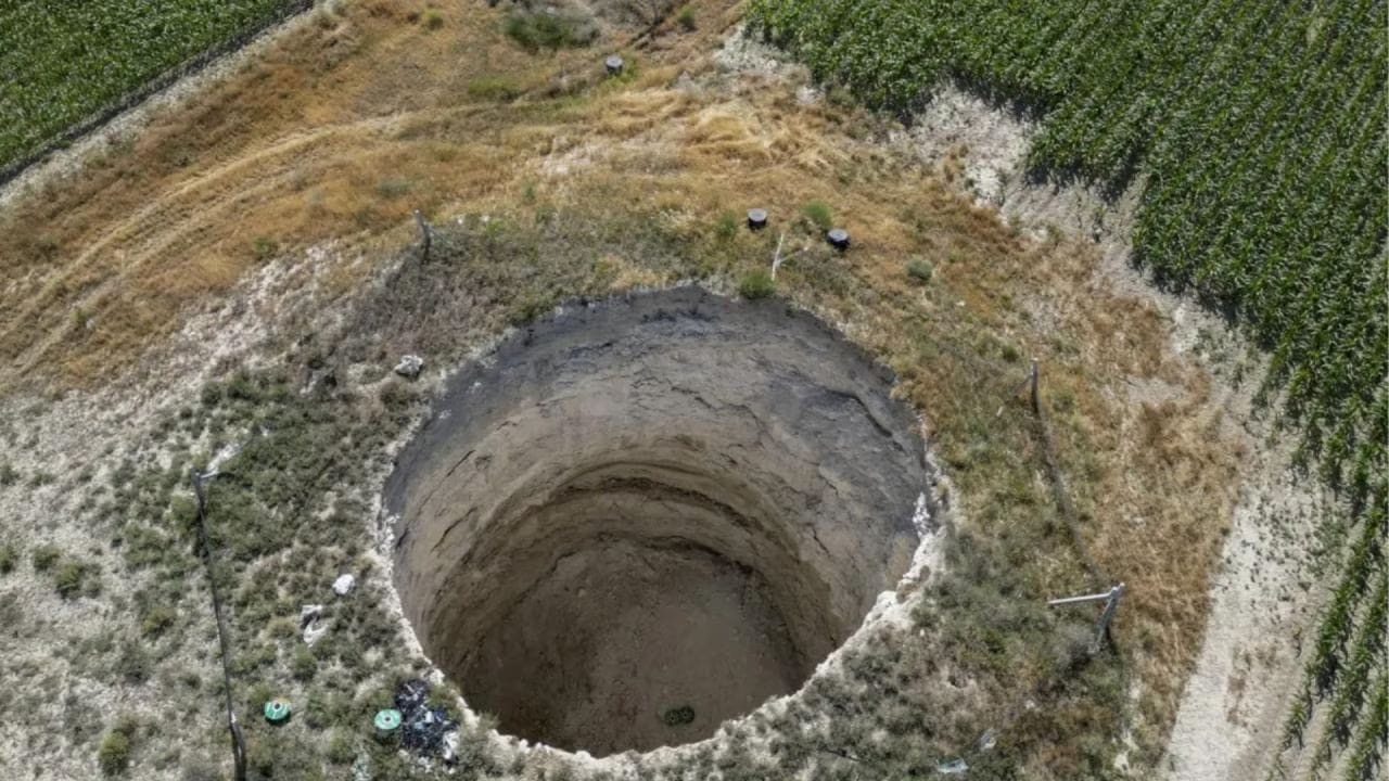 Will this Islamic country sink into the abyss? 700 mysterious craters fell overnight Turkey (1)