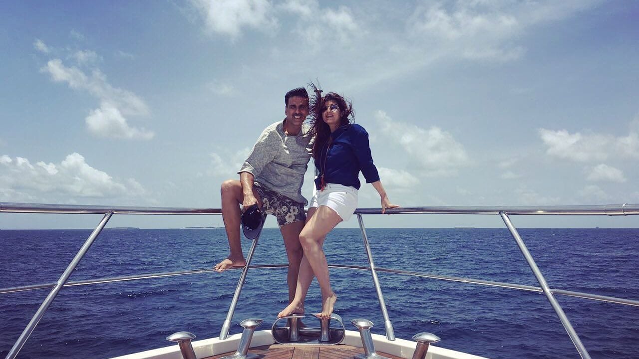  ટ્વિંકલ ખન્નાના ફિલ્મી કરિયરની વાત કરીએ તો અભિનેત્રીએ બોલિવૂડ તેમજ સાઉથમાં પણ પોતાની અભિનય કુશળતા સાબિત કરી છે.