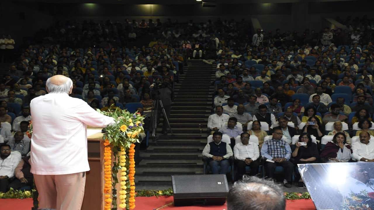 પાછલા 11 વર્ષોમાં 2 લાખ 18 હજાર કરતાં વધુ બાળકોને આવી સારવાર આપવામાં આવી છે એમ તેમણે ઉમેર્યુ હતું.