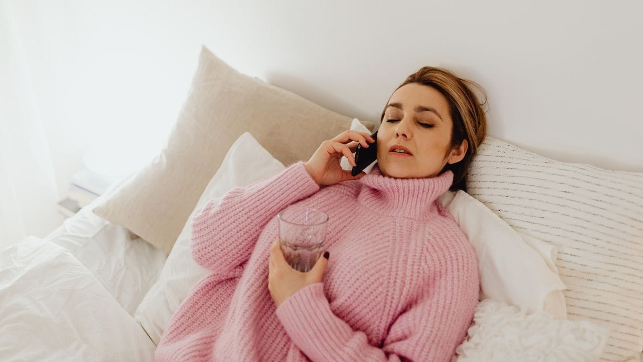 વજાઈના ભીનું રહેવાથી વજાઈનામાં ખંજવાળ અને ઈન્ફેક્શનનું જોખમ પણ વધી શકે છે. તેથી, વજાઈનાને સાફ કર્યા પછી તેને સારી રીતે ટિશ્યુ પેપરથી સુકવો.