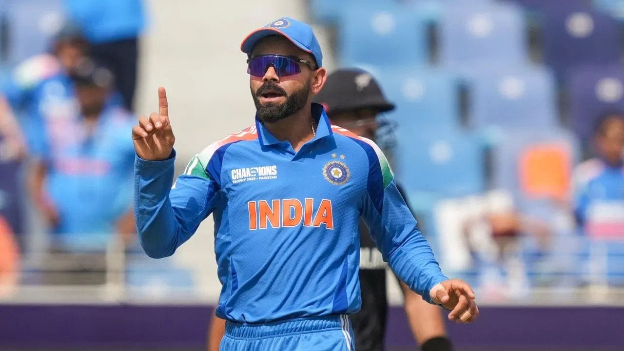 ટેસ્ટ ક્રિકેટમાંથી નિવૃત્તિ લીધા પછી કોહલી વન-ફોર્મેટનો ખેલાડી બની ગયો, પરંતુ વનડે ફોર્મેટમાં પણ તેના ભવિષ્ય વિશે અટકળો ચાલુ રહી. ODI શ્રેણીમાં ઓસ્ટ્રેલિયા પ્રવાસમાં પહેલી બે મેચમાં શૂન્ય પર આઉટ થયો, કારકિર્દીમાં પ્રથમવાર સતત બે વાર શૂન્ય પર આઉટ થયો હતું. જોકે, તેણે શ્રેણીનો અંત મેચ-વિનિંગ અડધી સદી સાથે કર્યો અને પછી આફ્રિકા સામેની શ્રેણીમાં સતત બે સદી ફટકારી.