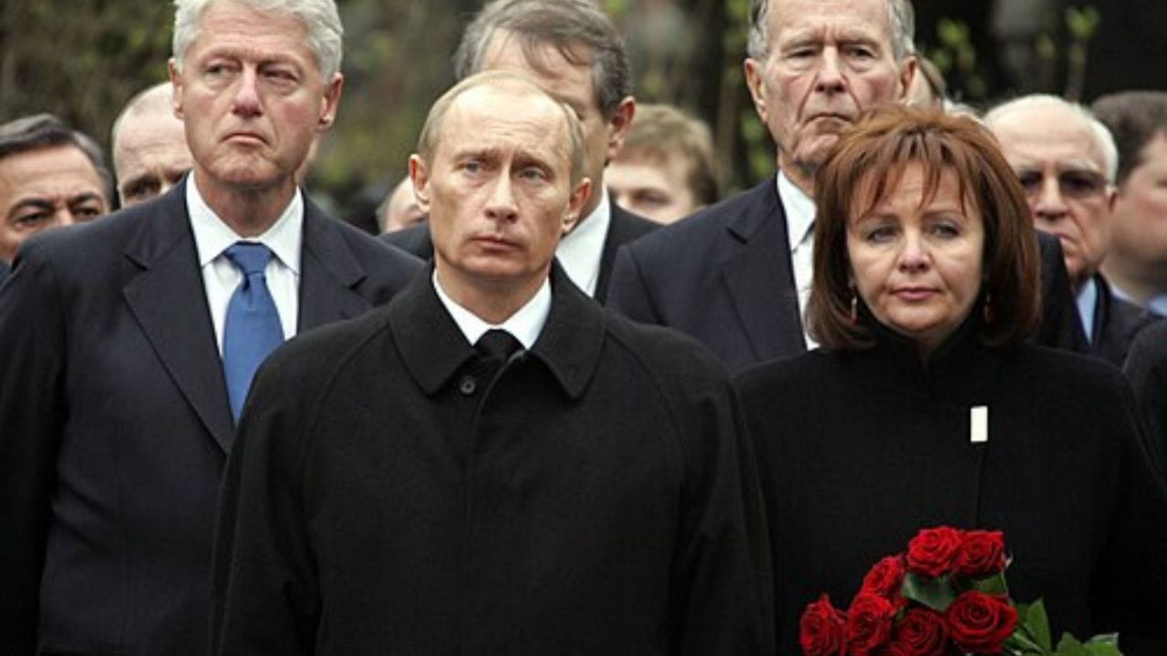 Vladimir Vladimirovich Putin family tree (15)