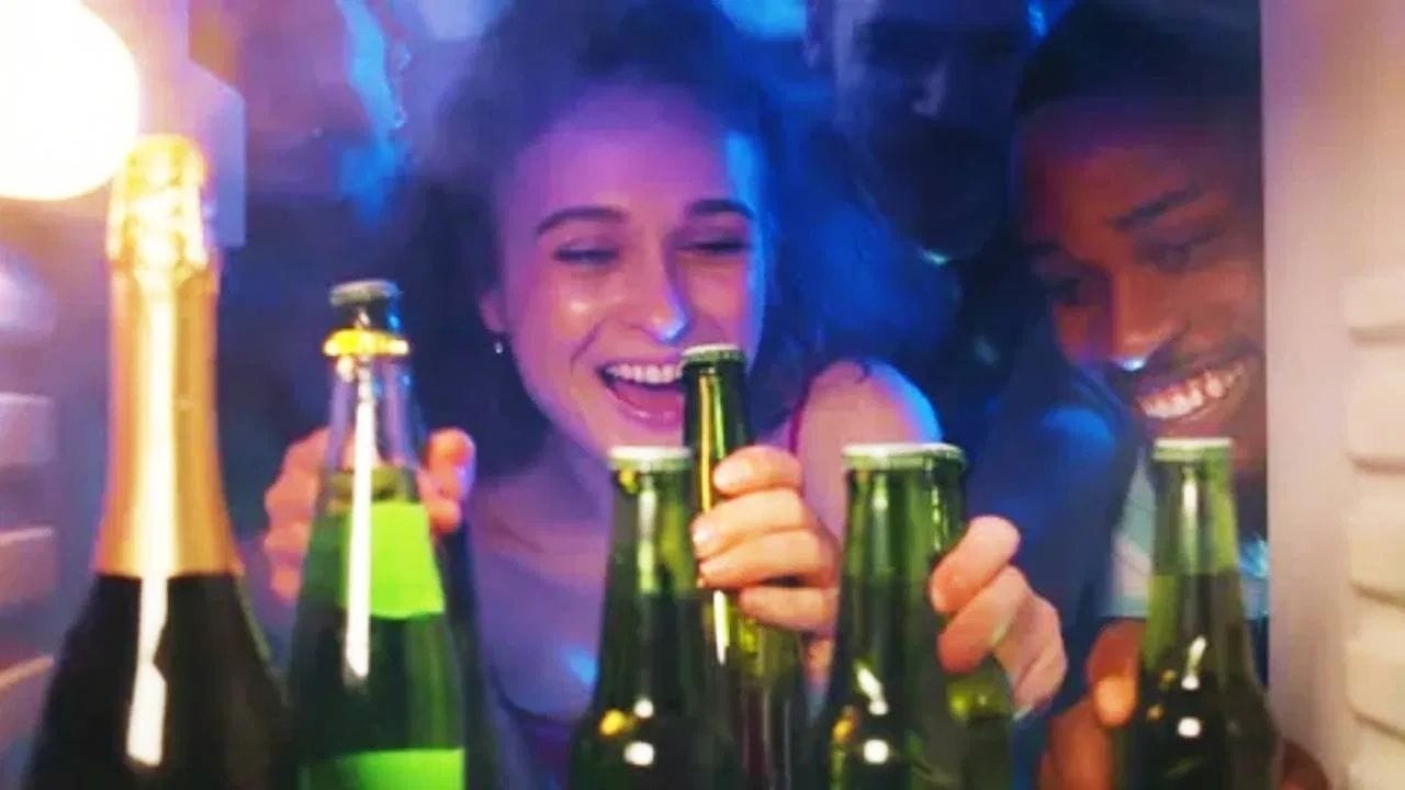 1892 માં, વિલિયમ પેઇન્ટરે આધુનિક બીયર કેપની શોધ કરી. પેઇન્ટરે ક્રાઉન કોર્ક અને સીલ કંપનીની સ્થાપના કરી. આ કંપની ત્યારથી બીયર બોટલ કેપ્સનું ઉત્પાદન કરી રહી છે. જો કે, આ કેપ ખૂબ જ વૈજ્ઞાનિક રીતે બનાવવામાં આવે છે.